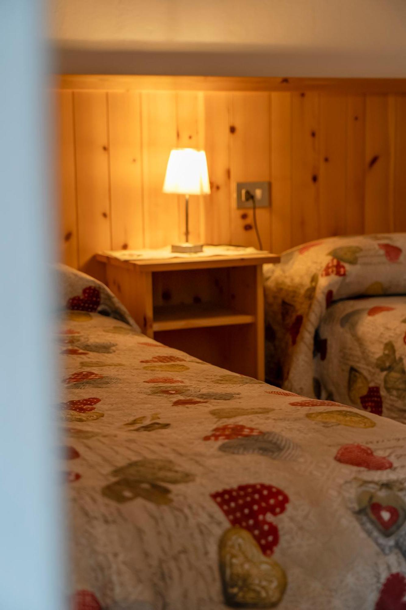 Camere Vecchio Borgo ボルミオ エクステリア 写真