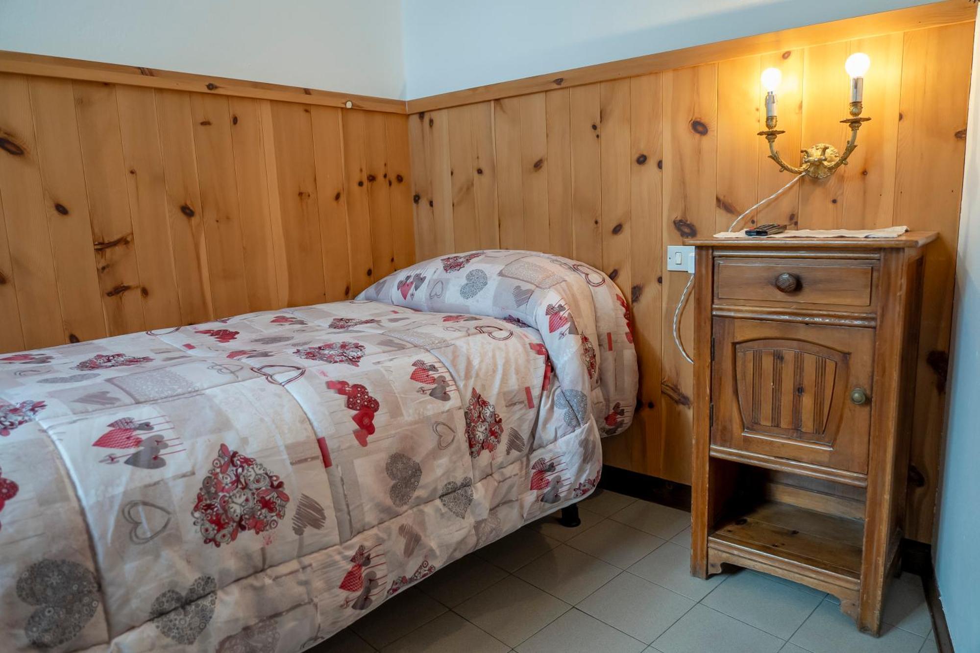 Camere Vecchio Borgo ボルミオ エクステリア 写真