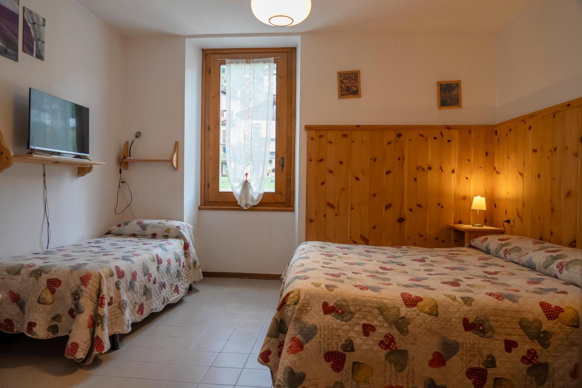 Camere Vecchio Borgo ボルミオ エクステリア 写真