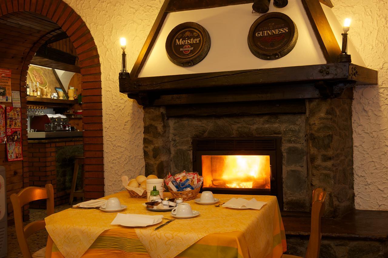 Camere Vecchio Borgo ボルミオ エクステリア 写真